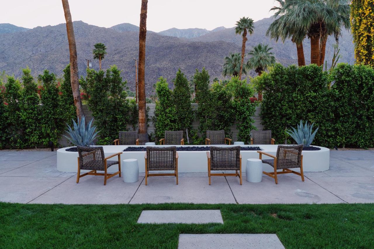 Azure Sky Hotel - Adults Only Palm Springs Bagian luar foto